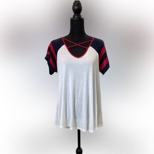 Sun N’ Moon Brand Top, Size L.